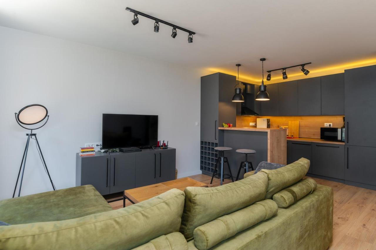 Modern & Stylish 1bd In Lozenets * Sofia